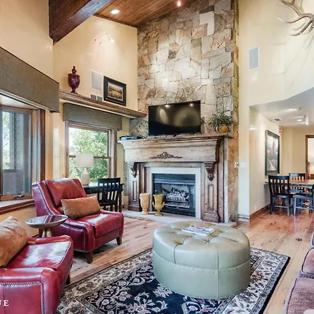 Royal Plaza Retreat At Silver Lake Village In Deer Valley Ski-In Ski-Out Condo Hosted By Nestique